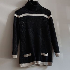 CHANEL cable sweater in grey with white stripe and silver threadwork